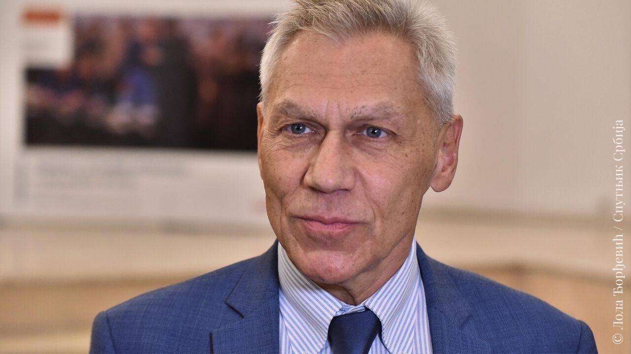 Боцан-Харченко: Хил прети Србији за одбијање да буде део “чопора”