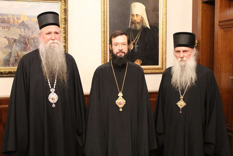 Митрополит Јоаникије и Епископ Јован у Москви са Митрополитом Антонијем