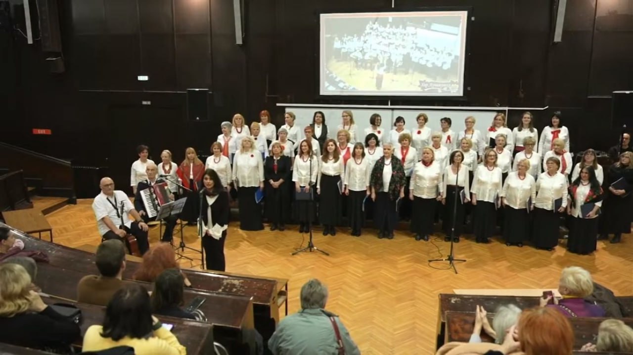 «У славу љубави» – концерт хора «Лучинушка» одржан у Сали хероја