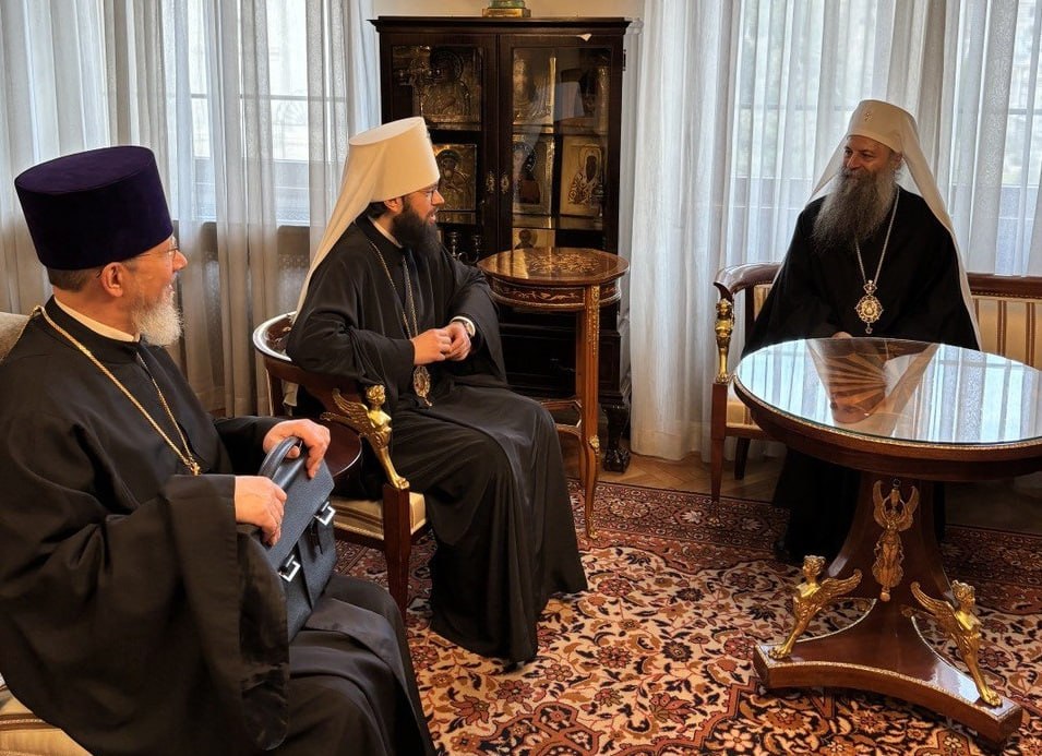 Митрополит Антоније посетио патријарха Порфирија и уручио орден амбасадору Боцан-Харченку